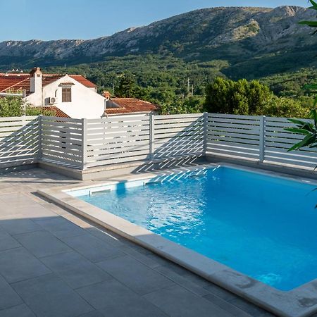 Villa Carmen Draga Bascanska Экстерьер фото