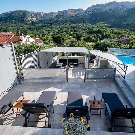 Villa Carmen Draga Bascanska Экстерьер фото