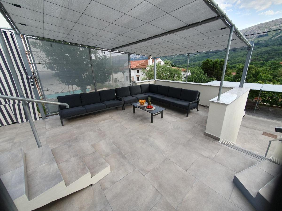 Villa Carmen Draga Bascanska Экстерьер фото