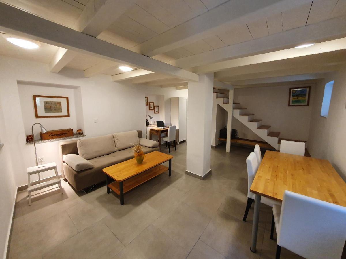 Villa Carmen Draga Bascanska Экстерьер фото
