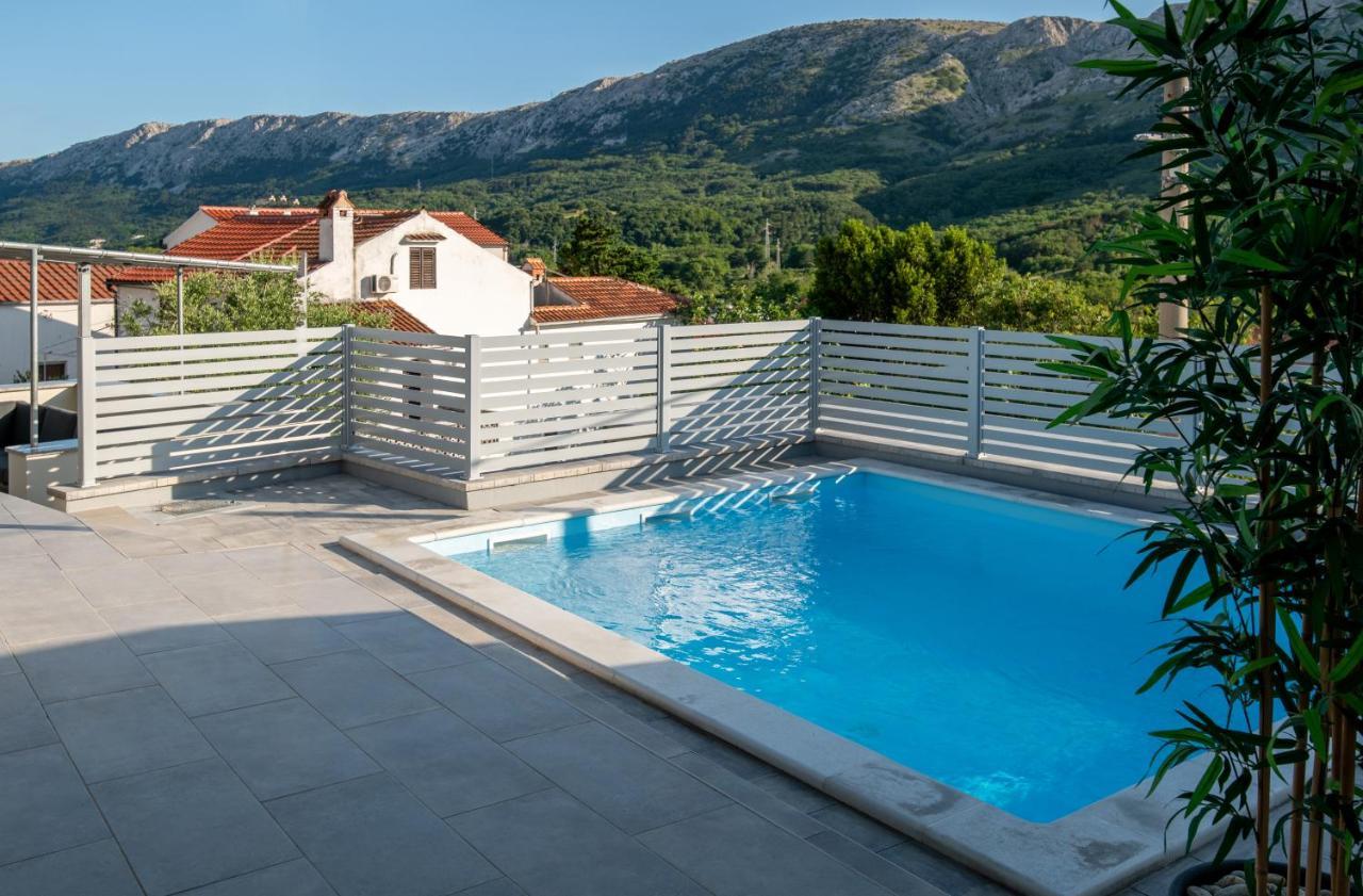 Villa Carmen Draga Bascanska Экстерьер фото